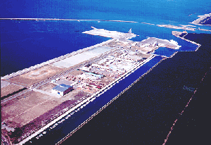 リサイクルポート能代港の空撮写真