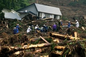 土砂崩れ