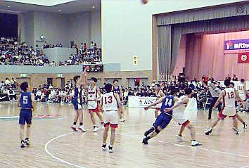 小林高等学校対神奈川県高校選抜の試合の様子